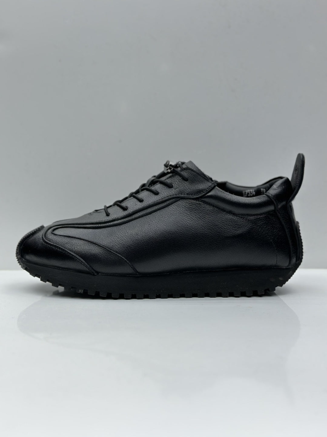Men's Retro Leather Sneakers