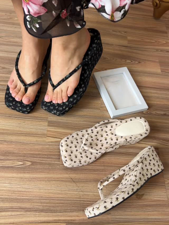 Vintage Floral Square Toe Wedge Flip Flop Sandals