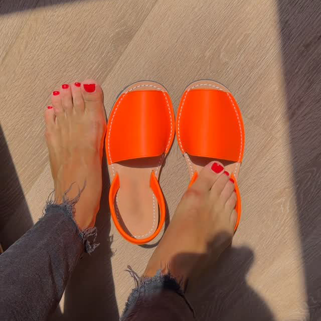 Hand-Stitched Single Strap Slingback Genuine Leather Flat Sandals