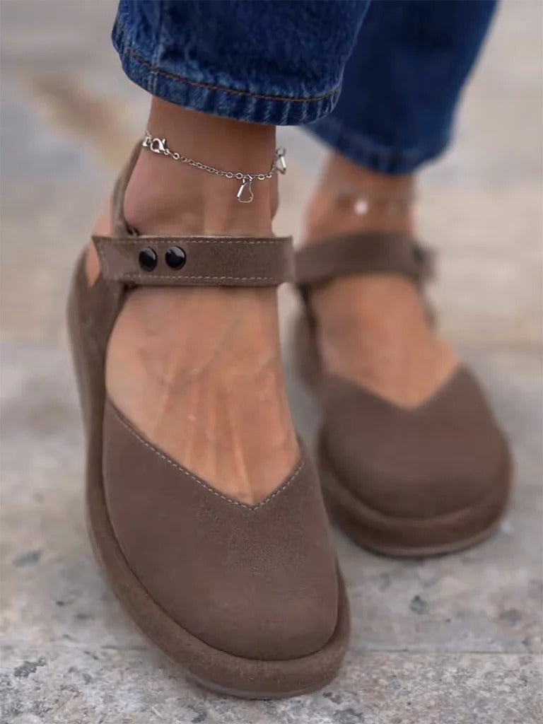 Ladies' Casual Retro V-Cut Wedge Sole Mary Jane Flats