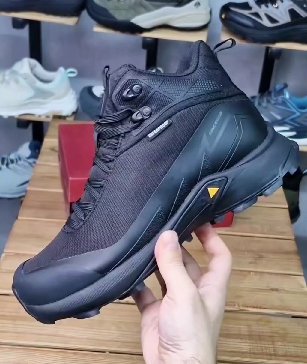 Anti-Slip Mountaineering EVENT Shoes