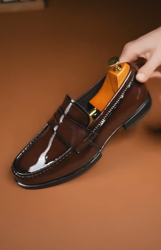 Glossy Slip-On Dress Shoes