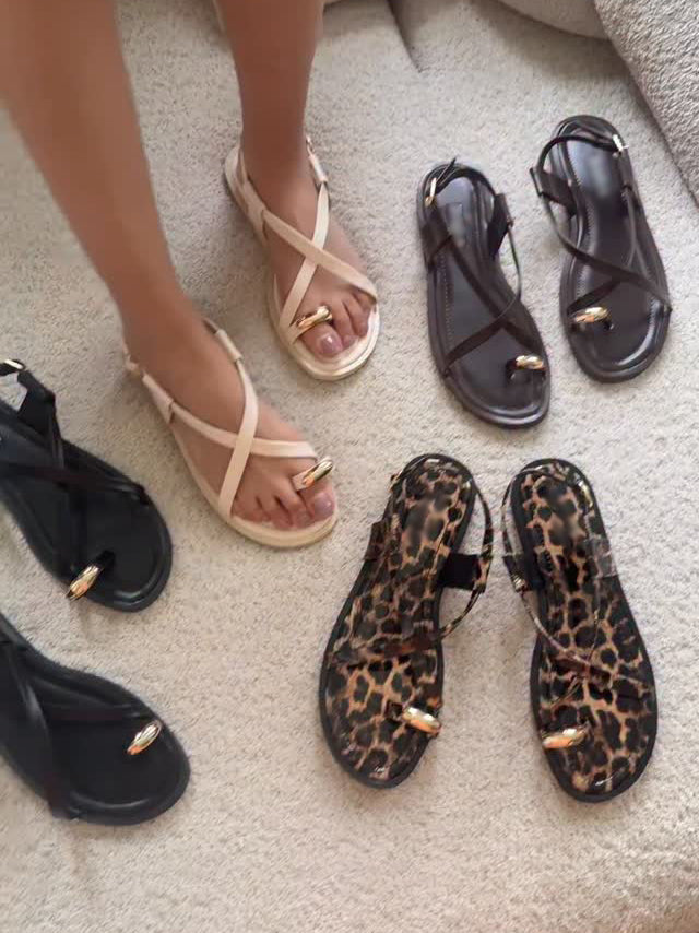 Women's Toe Ring Crisscross Flat Sandals