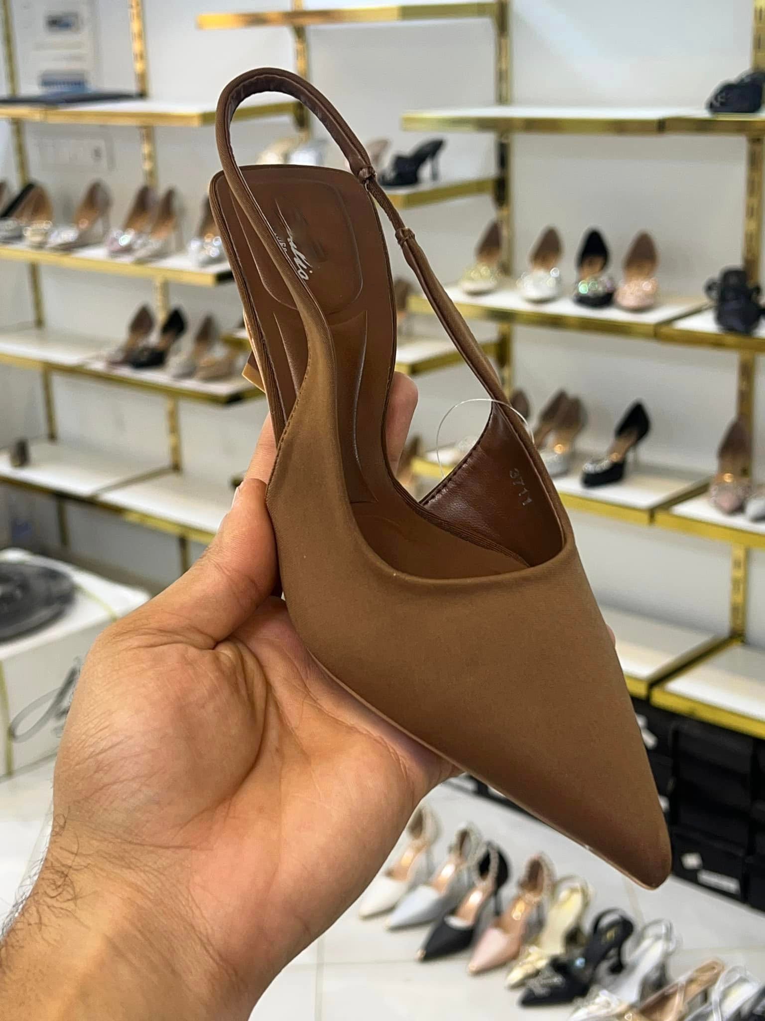 Ladies’ Minimalist Slingback High-Heel Pumps