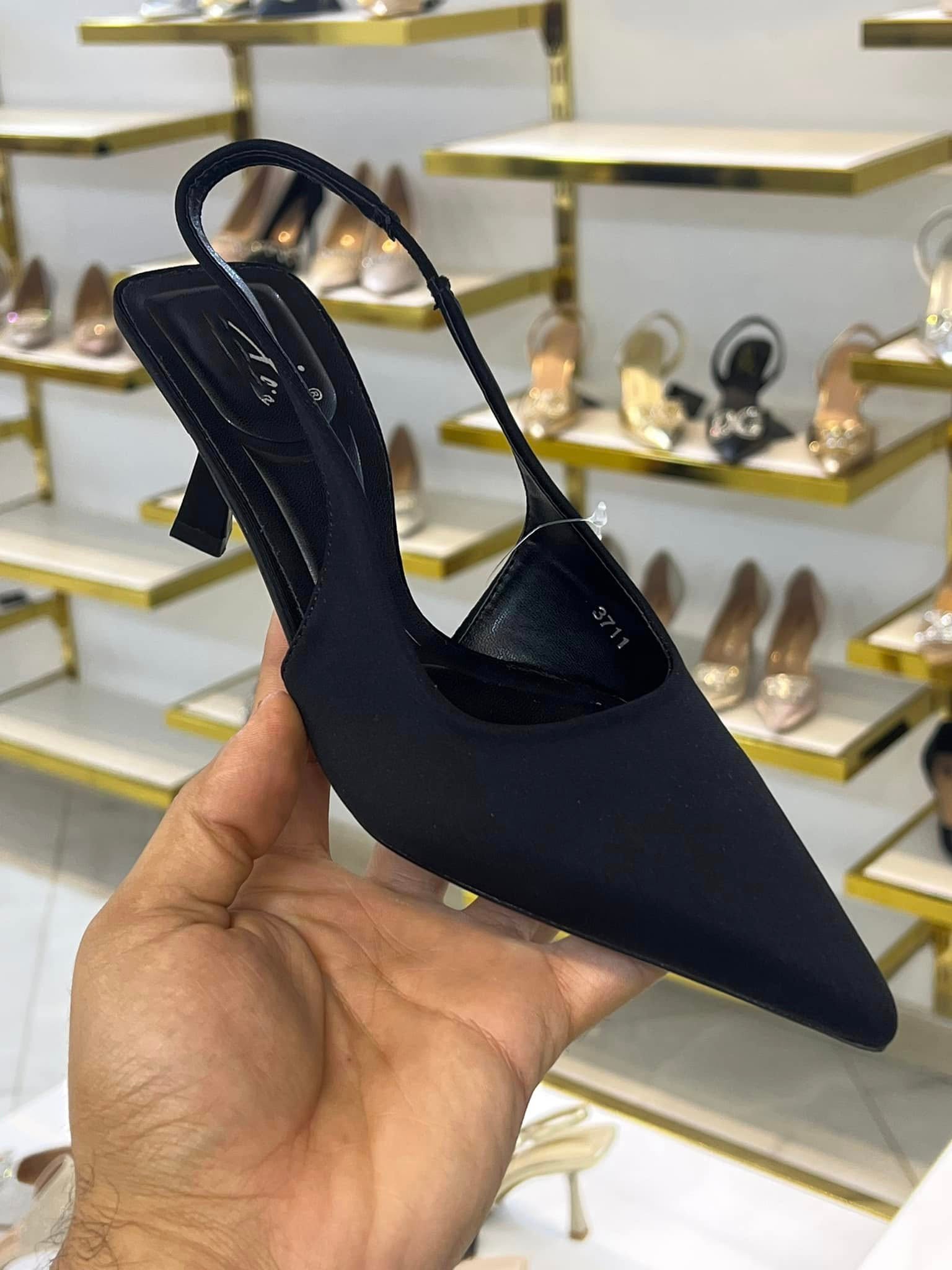 Ladies’ Minimalist Slingback High-Heel Pumps