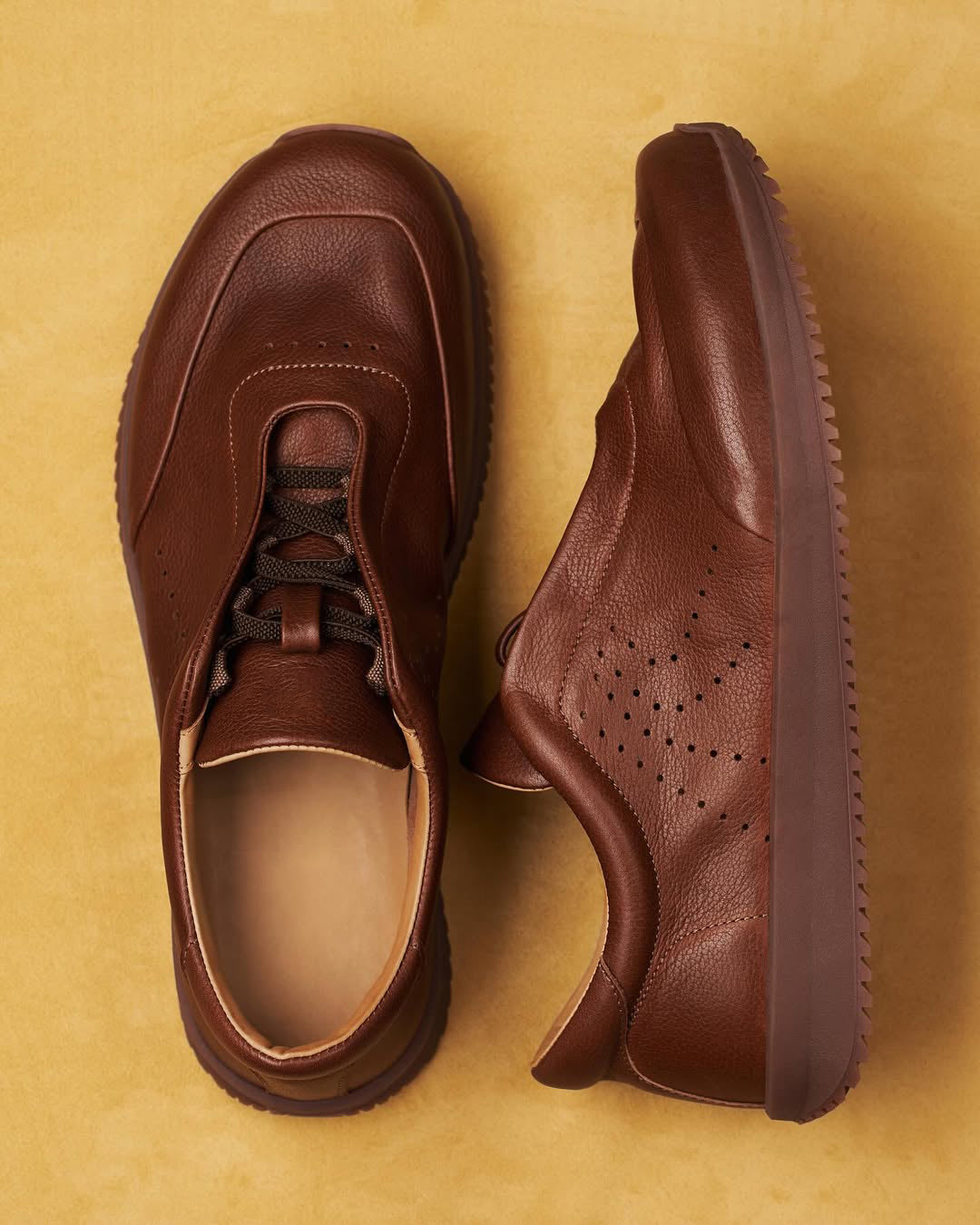 Men's Genuine Leather Breathable Casual Sneakers