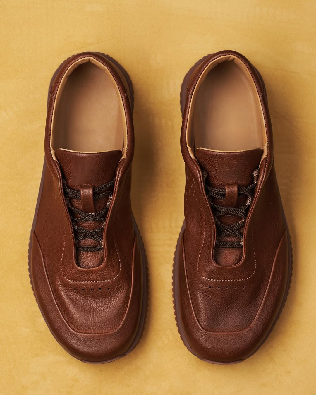 Men's Genuine Leather Breathable Casual Sneakers