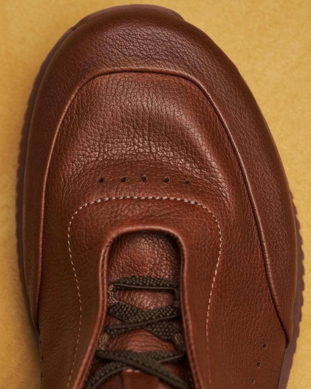 Men's Genuine Leather Breathable Casual Sneakers