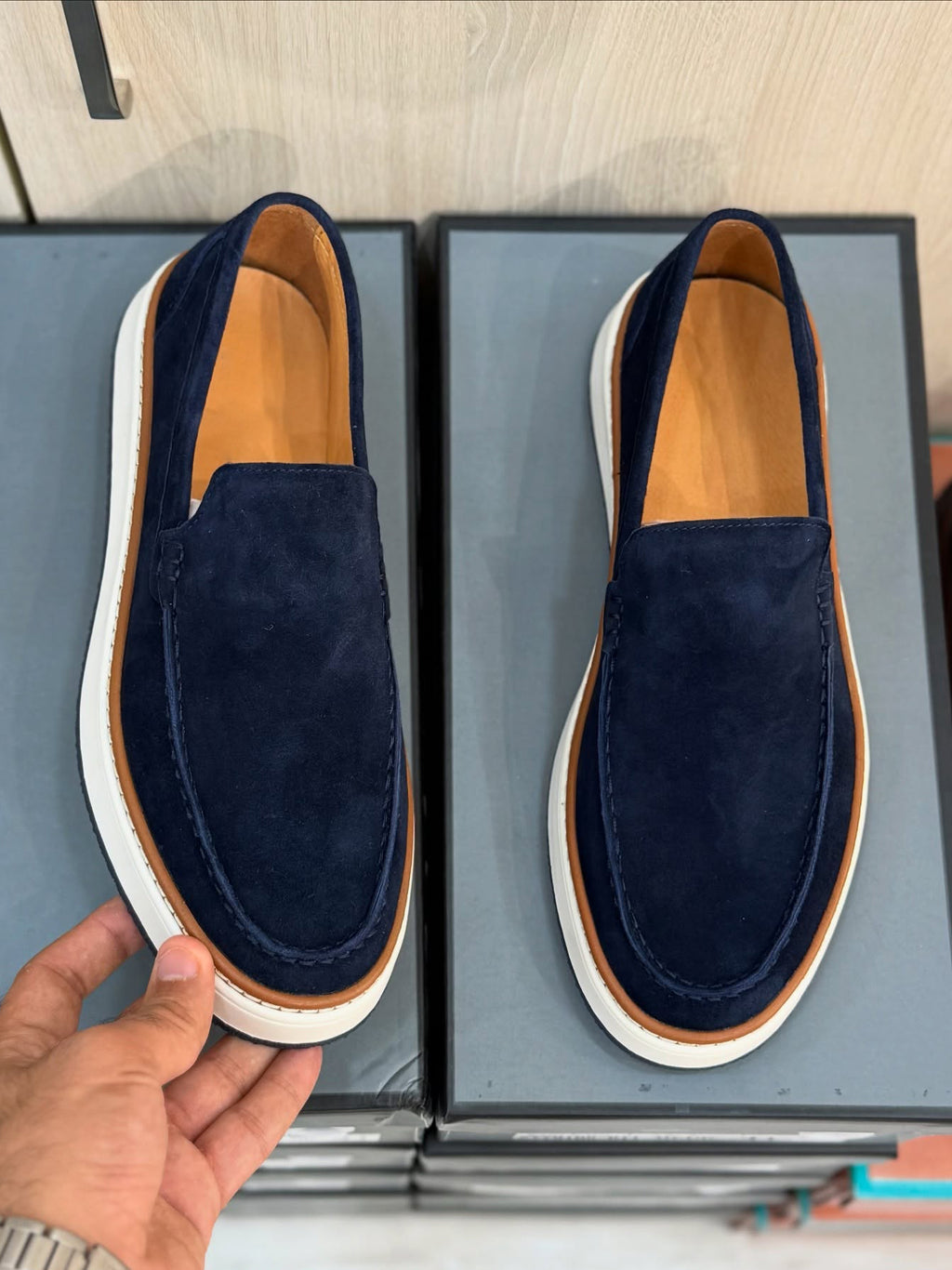 Men's Contrast Trim Casual Shoes