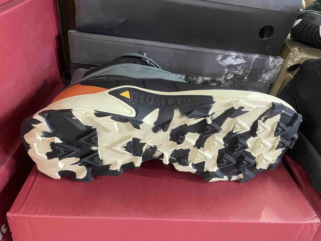 Men's Outdoor Hiking Shoes - Gentle Anti-Collision Protection