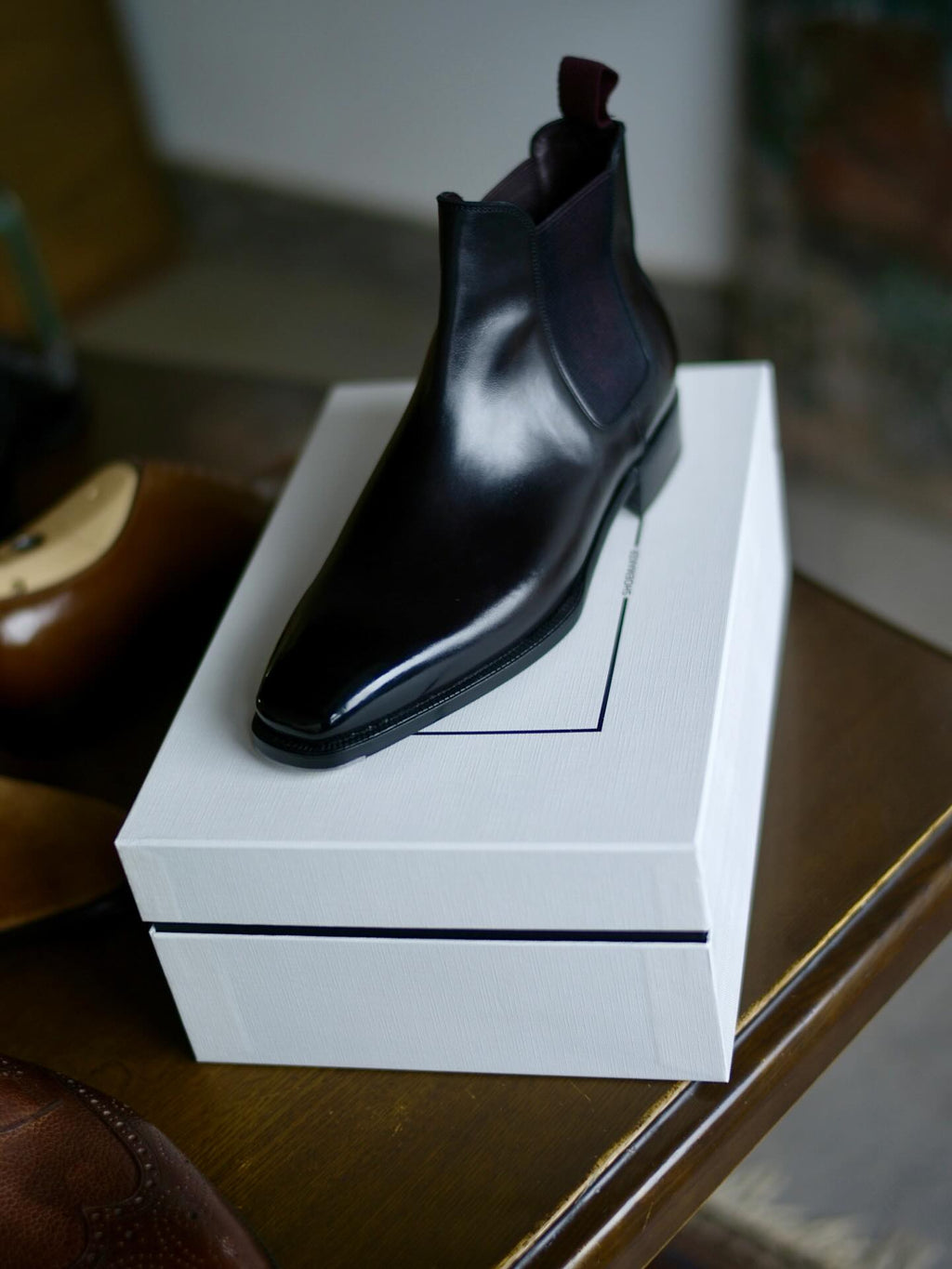 Minimalist Polished Leather Chelsea Boots