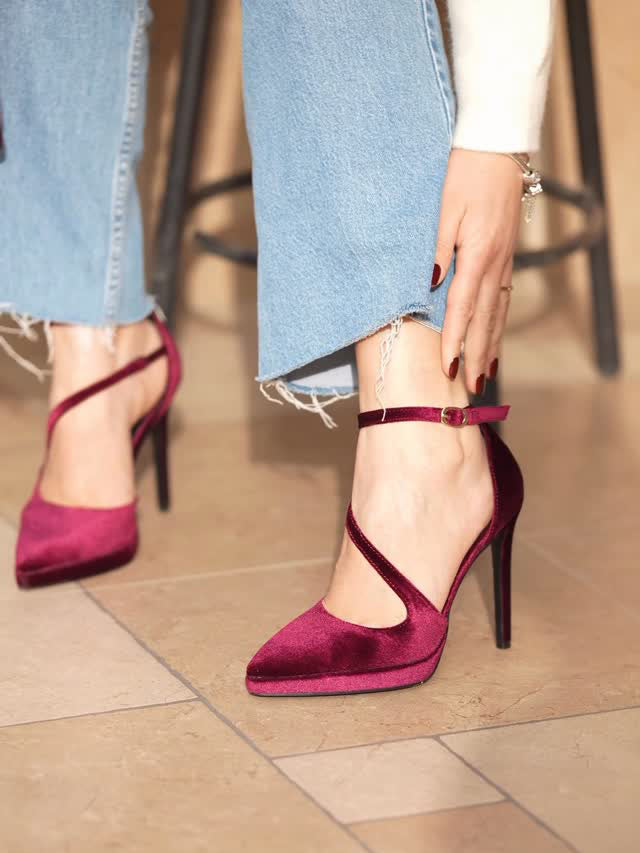 Ladies' Pointed-Toe Platform Stiletto Heel Ankle Strap Pumps