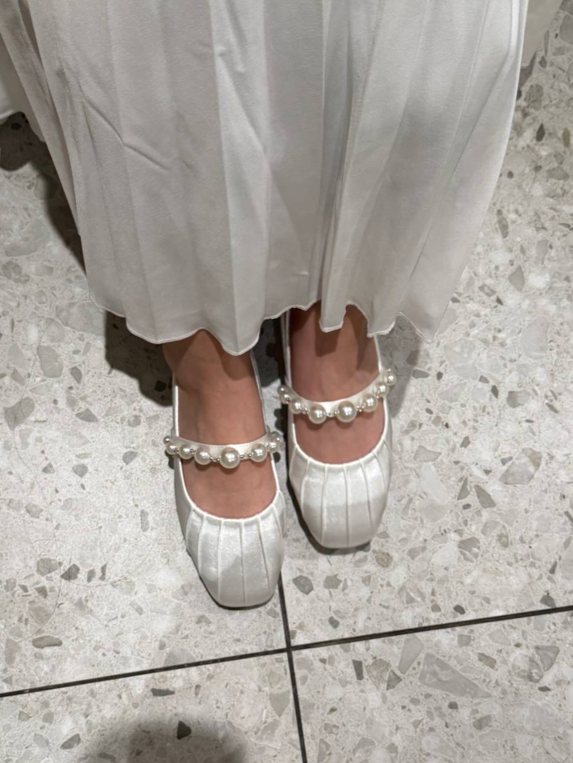 Ladies' Pearl Strap Pleated Square-Toe Ballet Flats