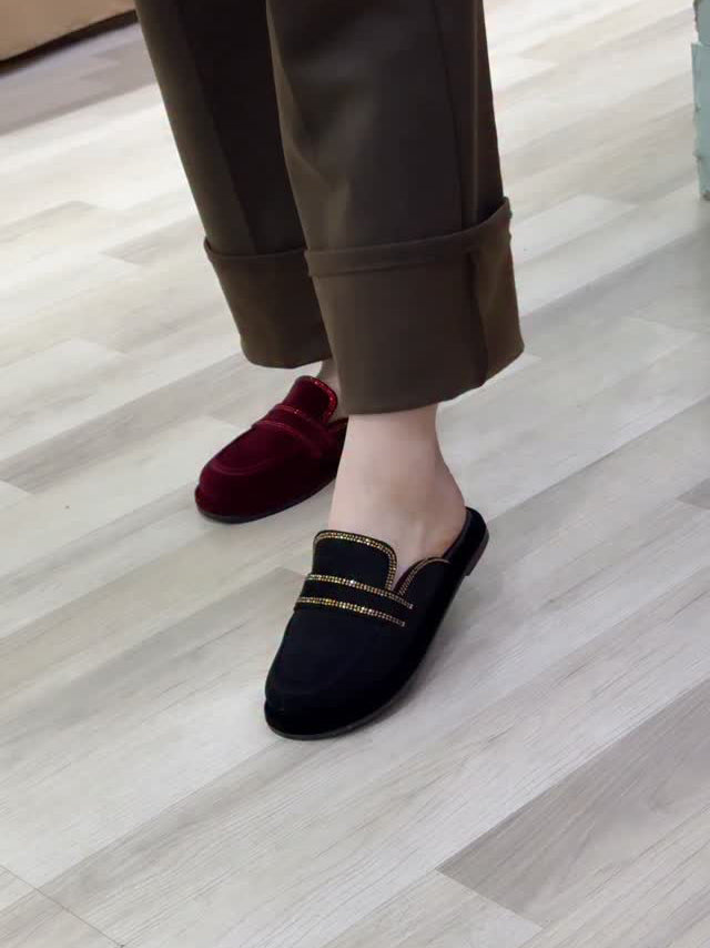 Ladies' Elegant Slip-On Penny Loafer Mule Flats