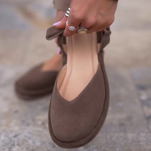 Ladies' Casual Retro V-Cut Wedge Sole Mary Jane Flats