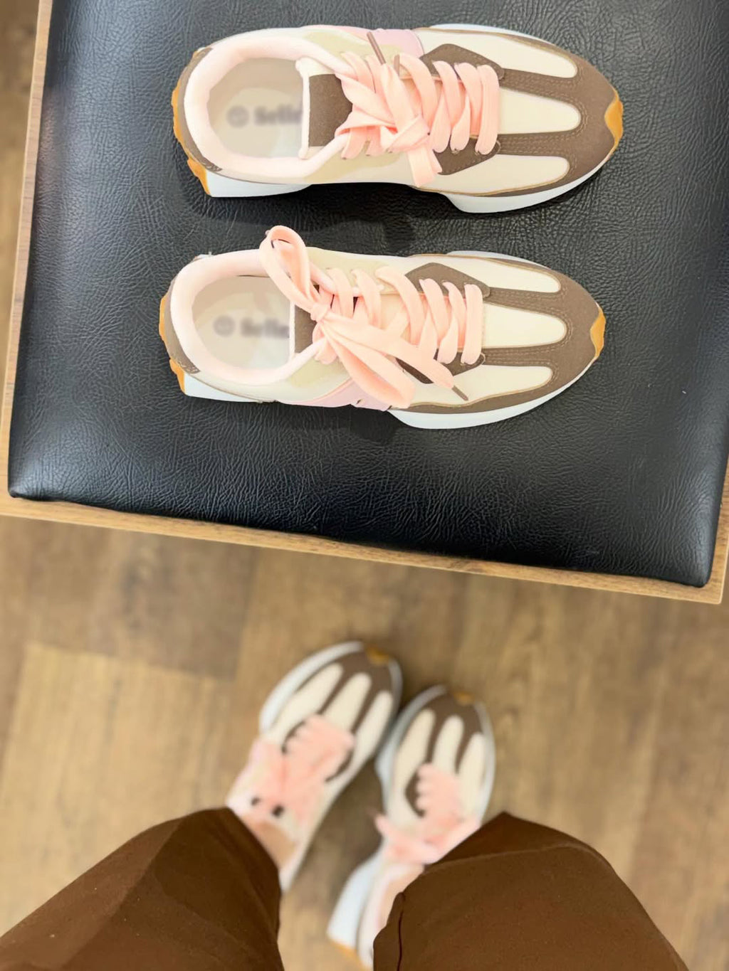 Ladies' Retro Color-Block Lace-Up Sneakers