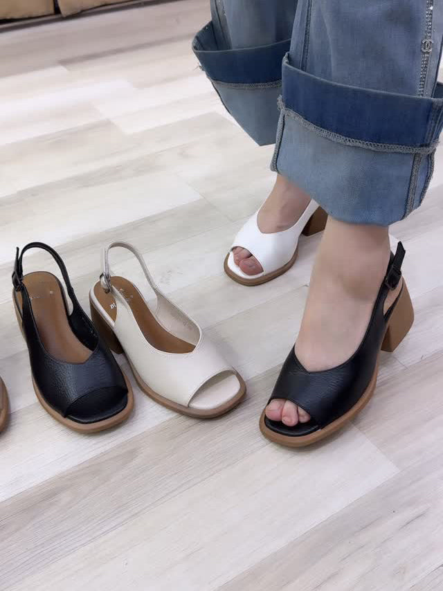 Ladies' Peep-Toe Slingback Block Heel Sandals