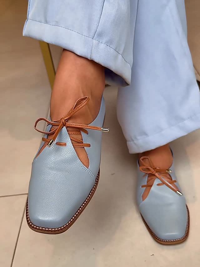 Ladies' Square-Toe Lace-Up Leather Flats