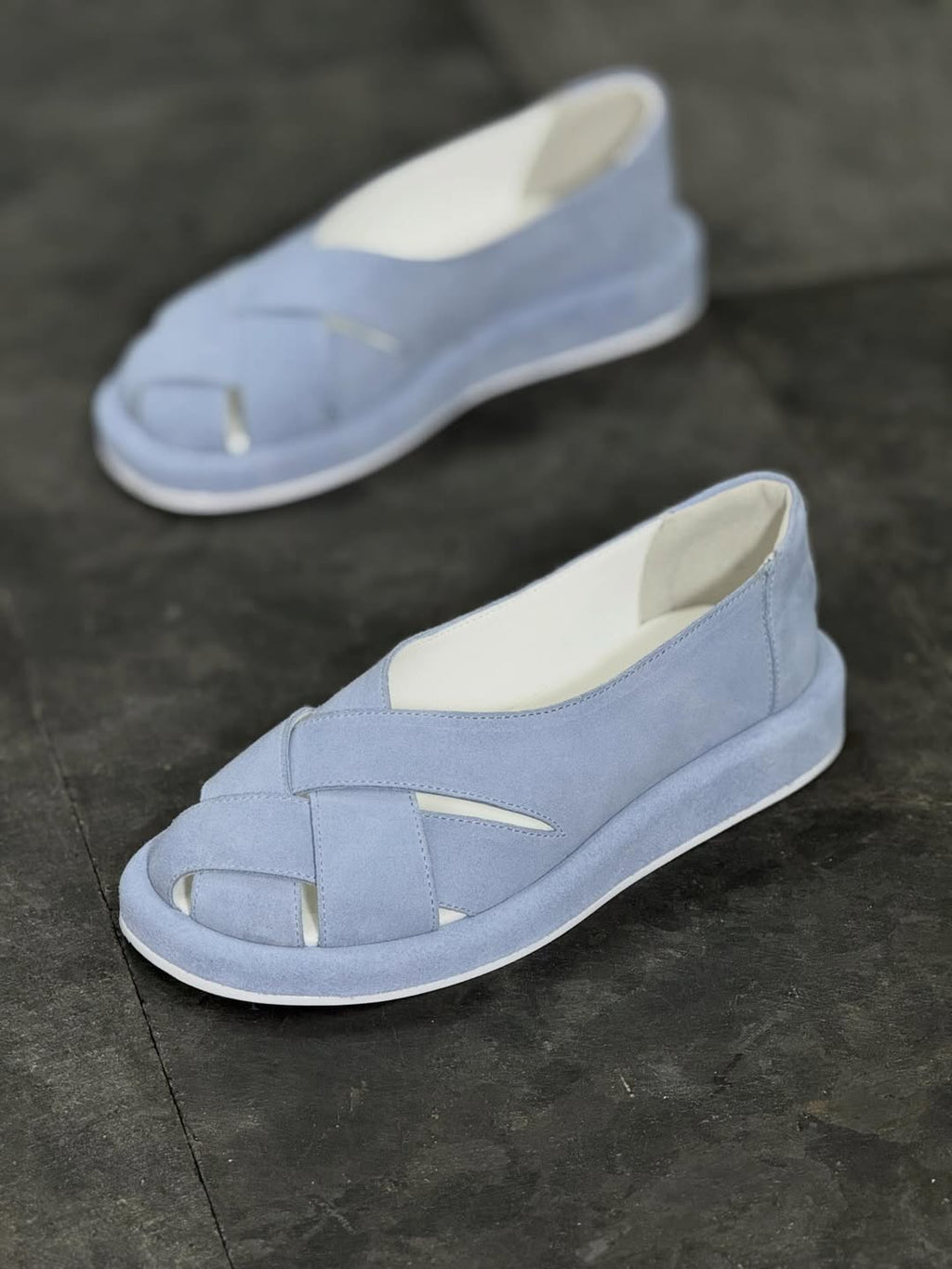 Ladies' Suede Crisscross Woven Closed-Toe Fisherman Sandals