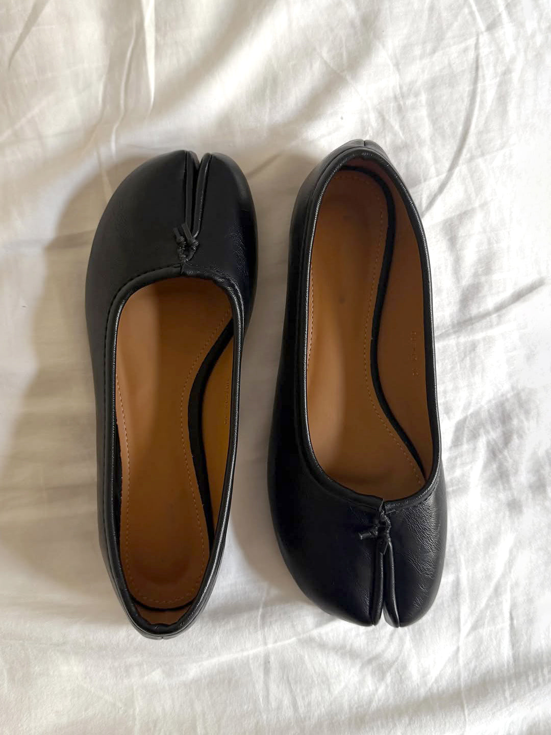 Genuine Leather Split-Toe Tabby Flat Ballerina Shoes