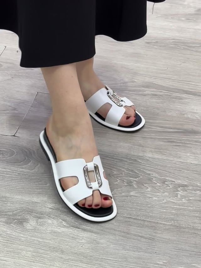 Ladies Metal Buckle H-Strap Slide Sandals