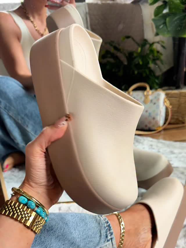 Ladies Platform Closed-Toe Mule Clogs