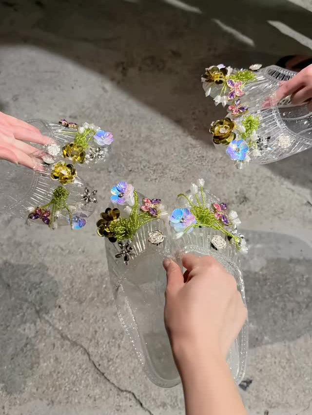 Women's Floral Embellished Jelly Slides