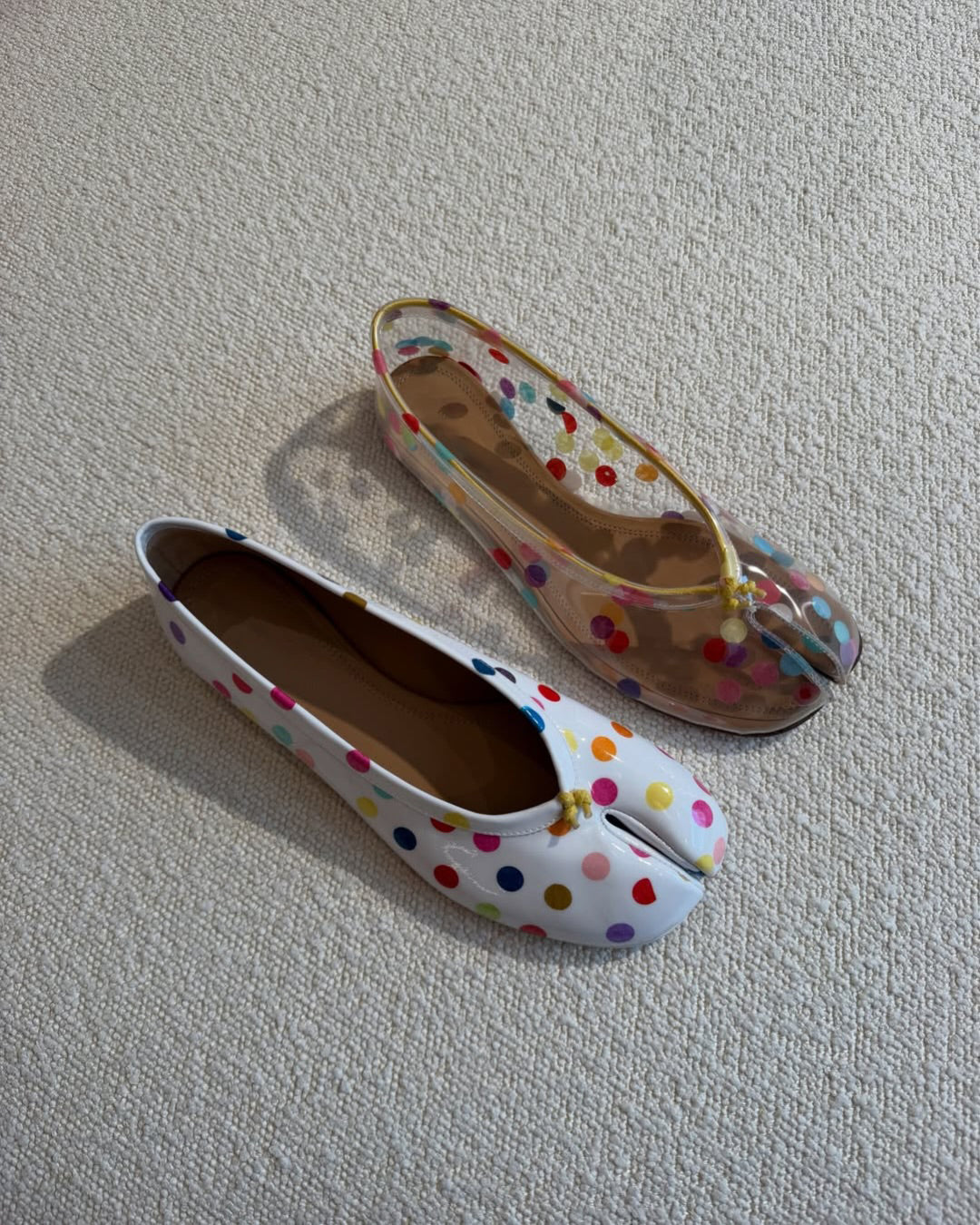 Women's Colorful Polka Dot Split-Toe Flats