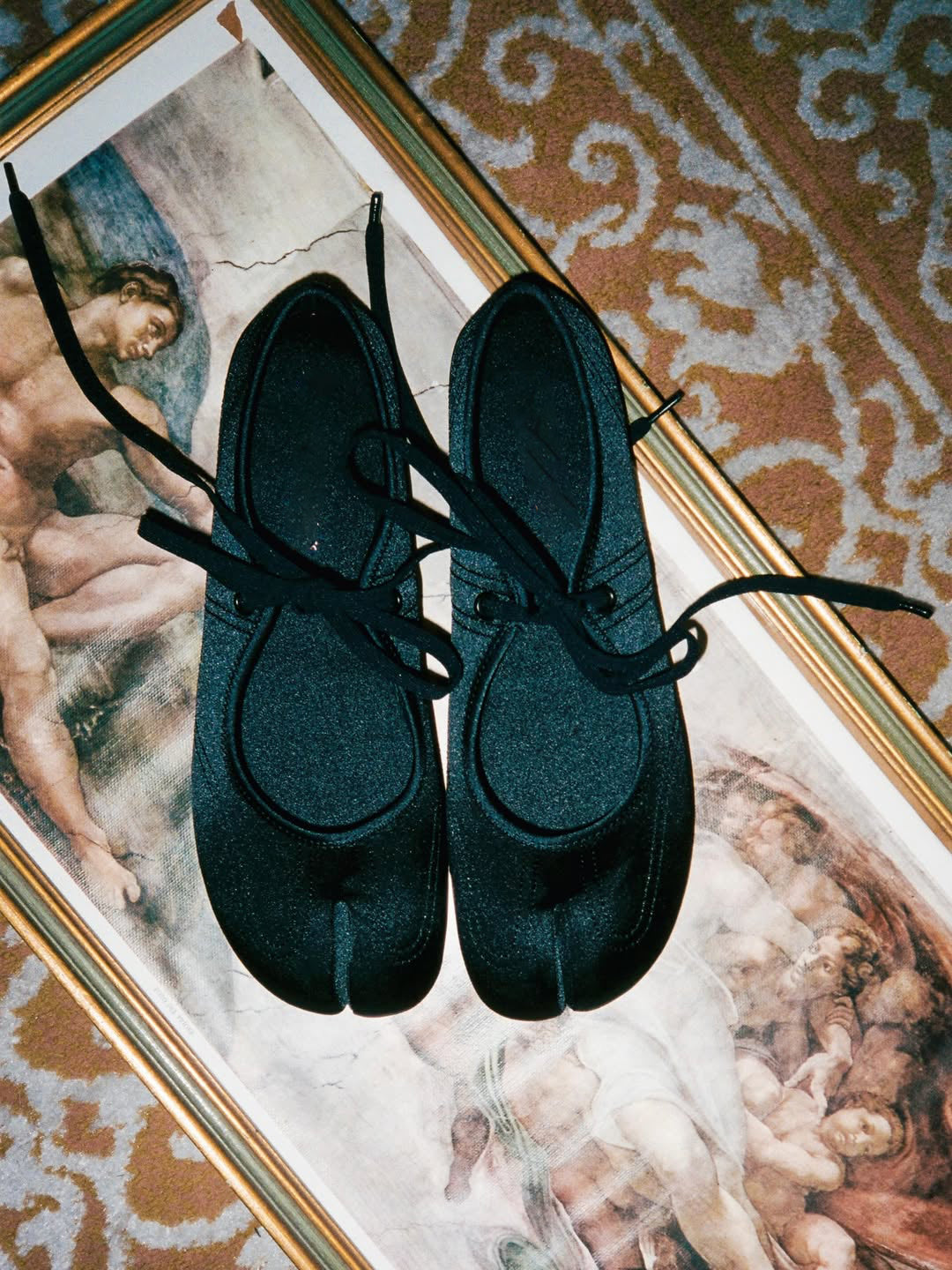 Women's Tabi Satin Ballet Flats