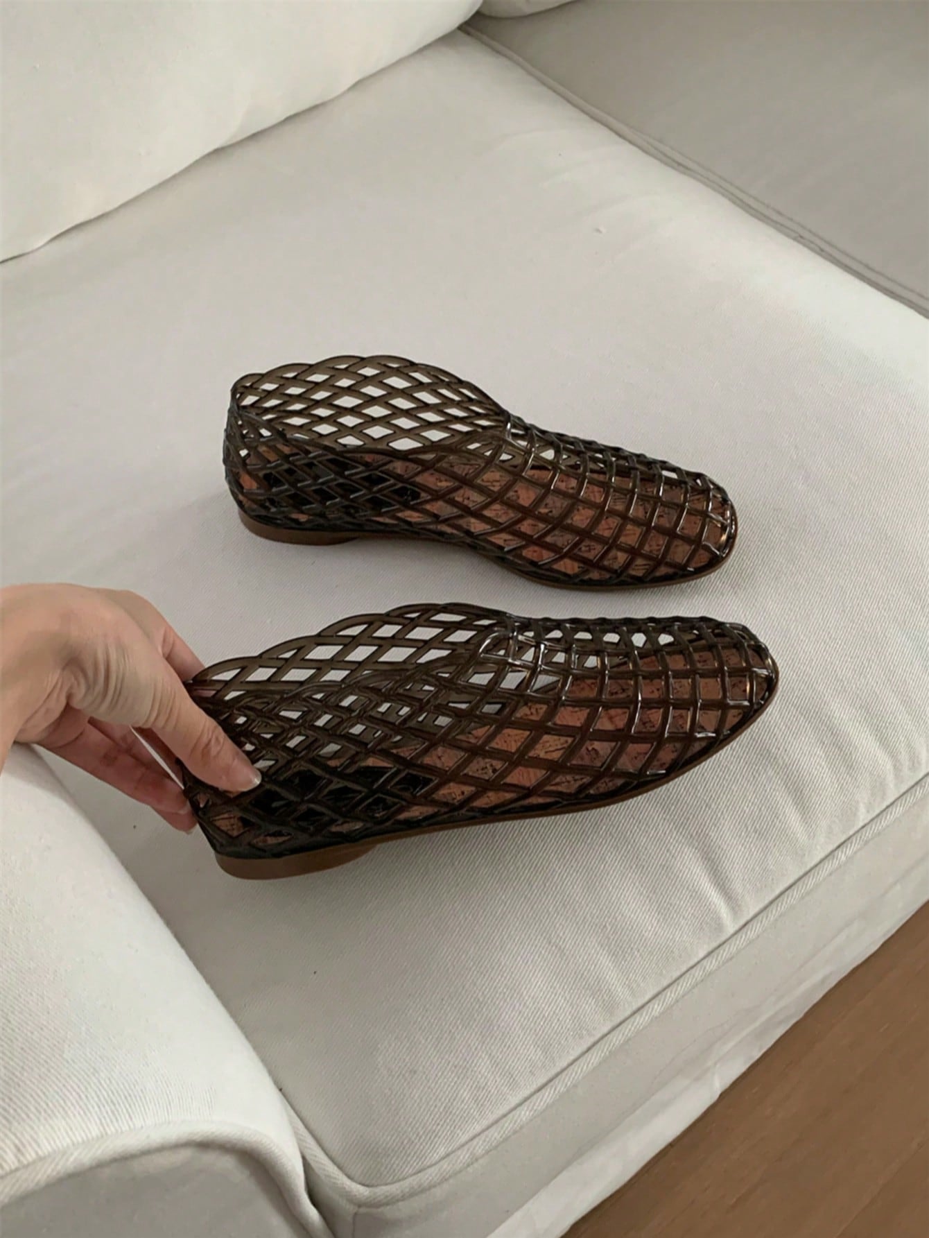 Vintage Full Grid Hollow Closed-Toe Flat Mule Slides With Cork Insole