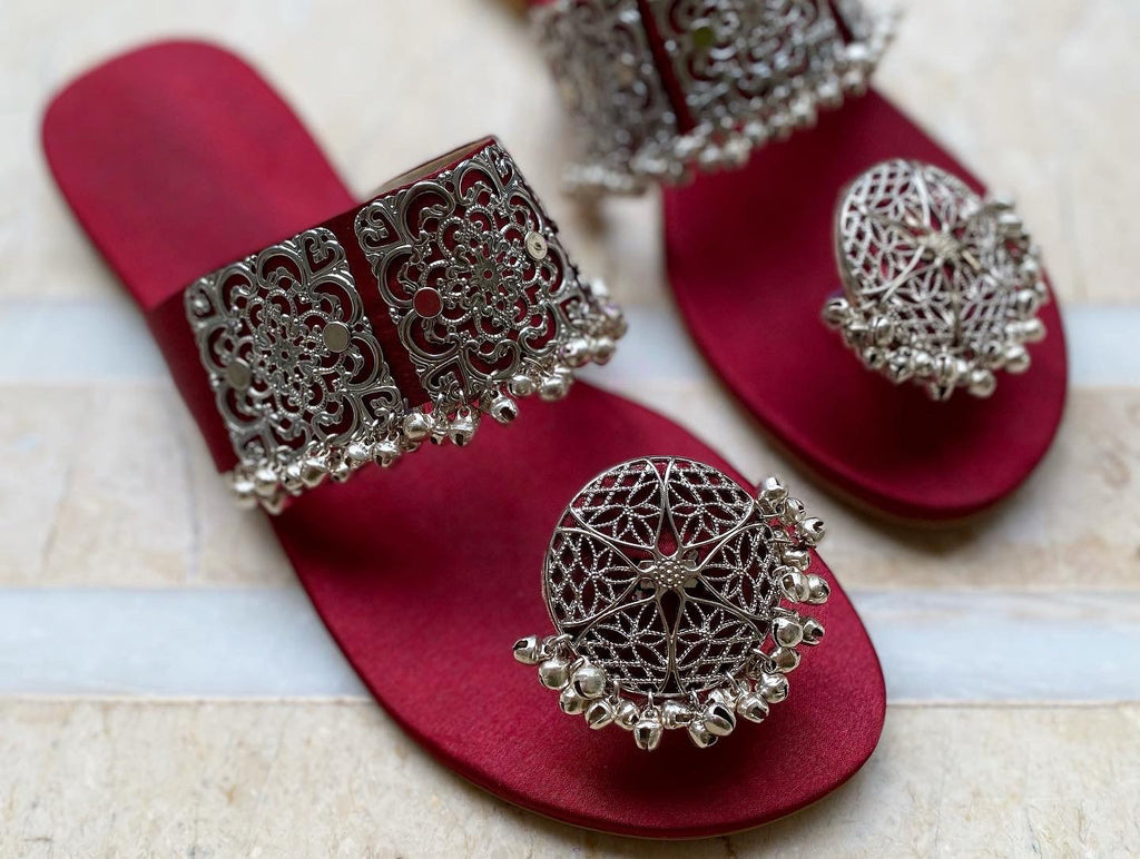 Ladies Ethnic Metal Embellished Toe Ring Slide Sandals