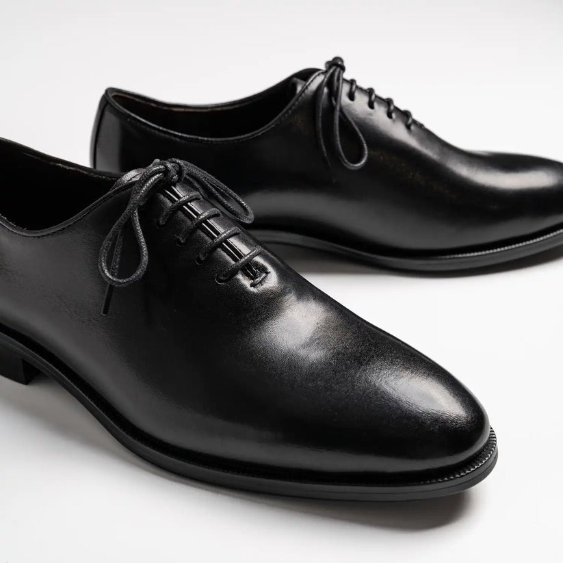 Minimalist Seamless Formal Dress Shoes