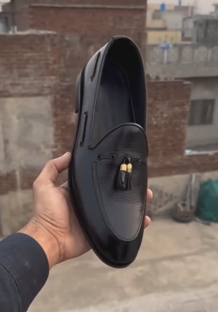 Black Grained Leather Tassel Loafers