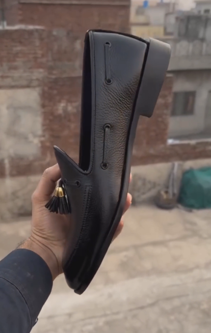 Black Grained Leather Tassel Loafers
