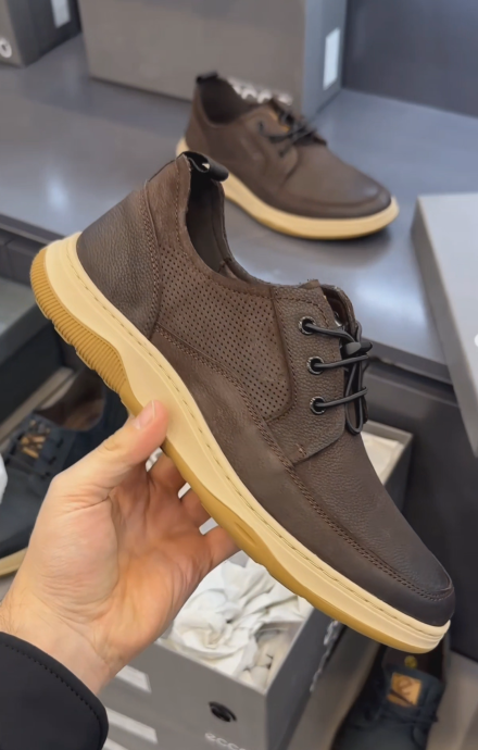 Dark Brown Grained Leather Casual Derby Shoes