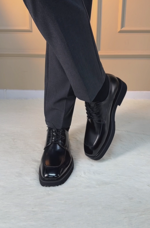 Polished Leather Apron-Toe Lug-Sole Dress Shoes