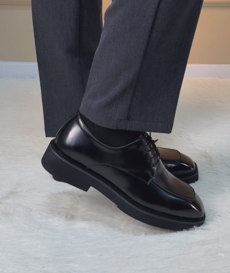 Polished Leather Apron-Toe Lug-Sole Dress Shoes