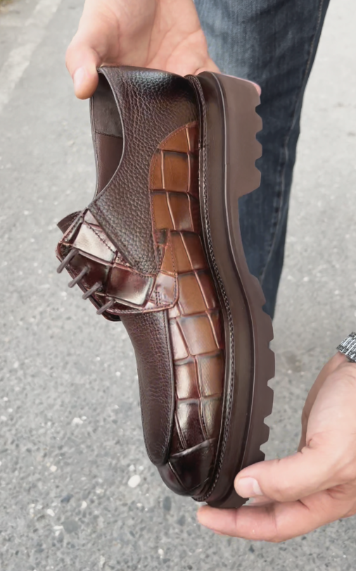 Thick Lug Sole Lace-Up Dress Shoes