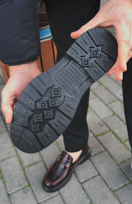 Contrast Stitching Slip-On Dress Shoes