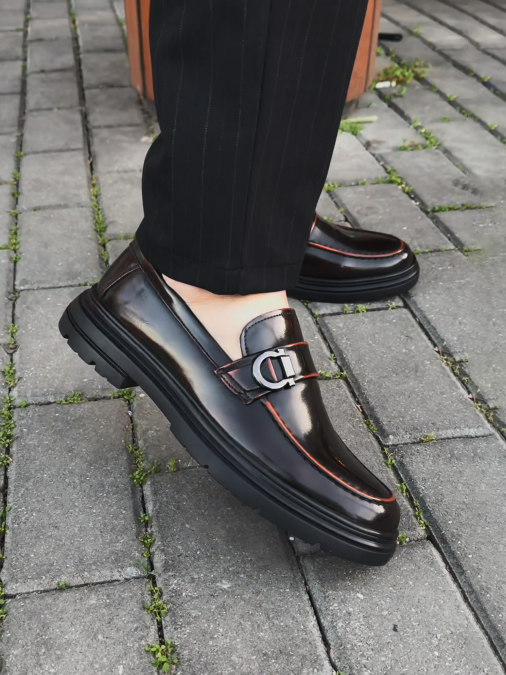 Contrast Stitching Slip-On Dress Shoes