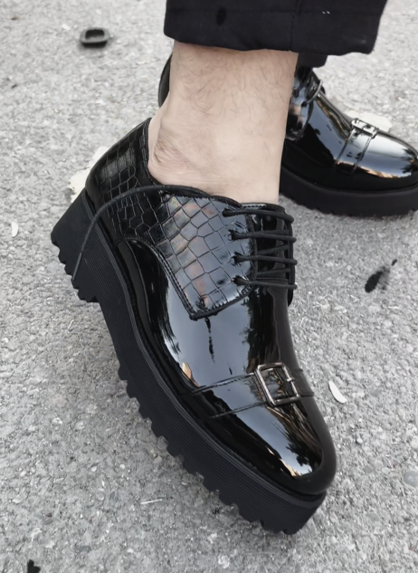 Crocodile-Embossed Patent Leather Monk Strap Derby Shoes