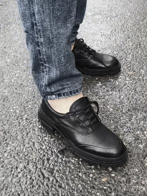 Pebbled Leather Chunky Derby Shoes