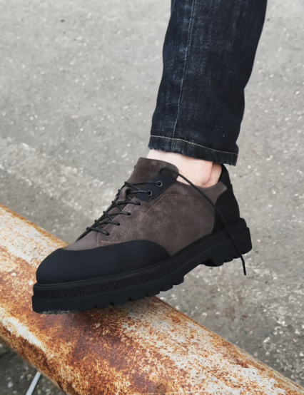 Chunky Lug Sole Lace-Up Casual Shoes