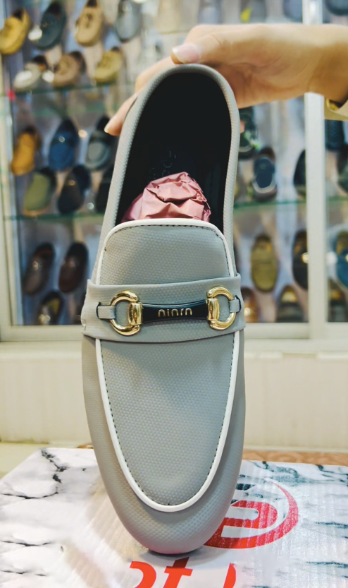 Men's Metal Buckle Loafers