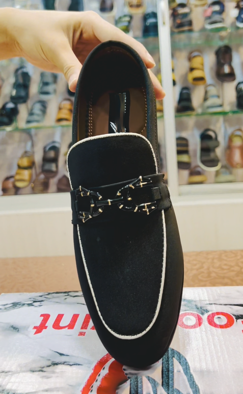Men's Metal Buckle Loafers
