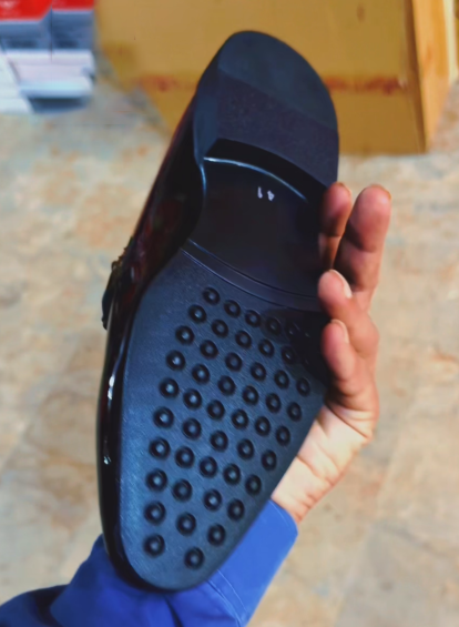 Men's Polished Gradient Leather Slip-On Dress Shoes
