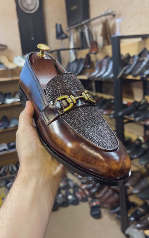 Men's Polished Gradient Leather Slip-On Dress Shoes