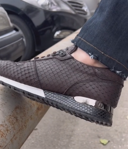 Men's Snake Pattern Leather Retro Sneakers