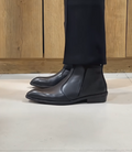 Men's Classic Pointed-Toe Chelsea Boots