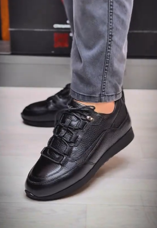Men's Pebbled Leather Thick-Sole Casual Sneakers